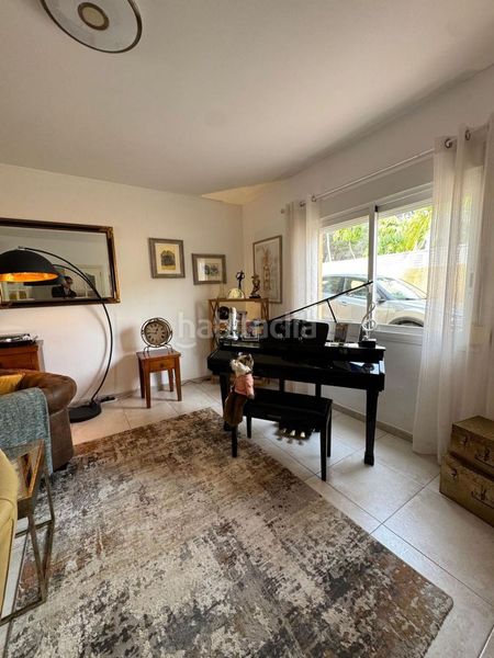 Foto 43d81516-ef43-42f4-9a74-6b78178adaa9. Chalet con piscina in L´Albir Alfàs del Pi (l´)