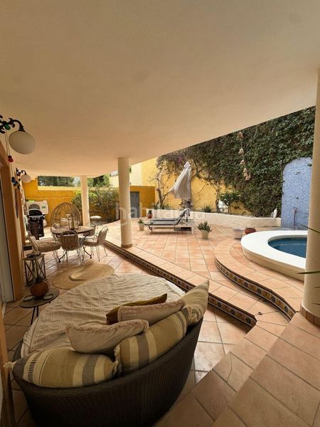 Foto a535503a-16cf-41bd-8827-f941d5912237. Chalet con piscina in L´Albir Alfàs del Pi (l´)