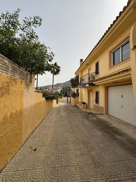 Foto f8beec00-d373-441e-b7b1-03af1af29e78. Chalet con piscina in L´Albir Alfàs del Pi (l´)