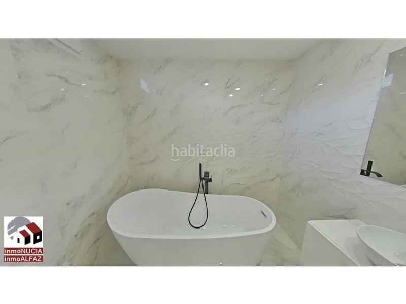 Foto b4e4120a-ce6f-48c8-80e0-ff4c86e14272. Chalet en Coloma Nucia (la)