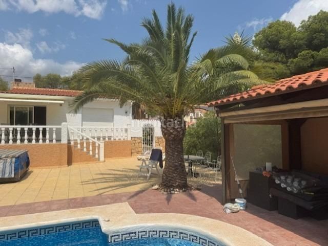 Foto 4c7b237a-571a-4395-be6f-858ba2ca6638. Xalet a Varadero Nucia (la)