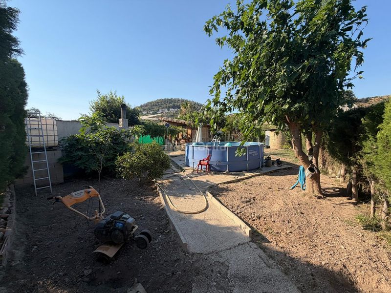 Foto d9e2a802-661c-48b3-abfd-64316c308b80. Fondo rustico in La Nucia Pueblo Nucia (la)