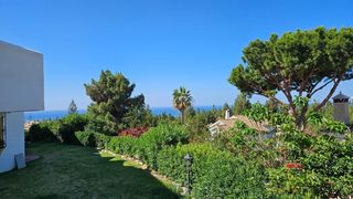 Maison jumelée à Calahonda. Magnifico apareado a estrenar