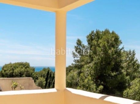 Foto 1ee6b3ff-222e-461a-903a-76ff2f4cc376. Casa adossada amb calefacció aparcament piscina a Marbella