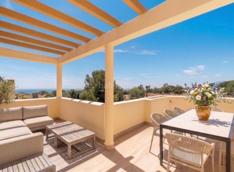 Foto e1c00659-d4ae-4354-b057-a36a1bbd3c6c. Casa adossada amb calefacció aparcament piscina a Marbella