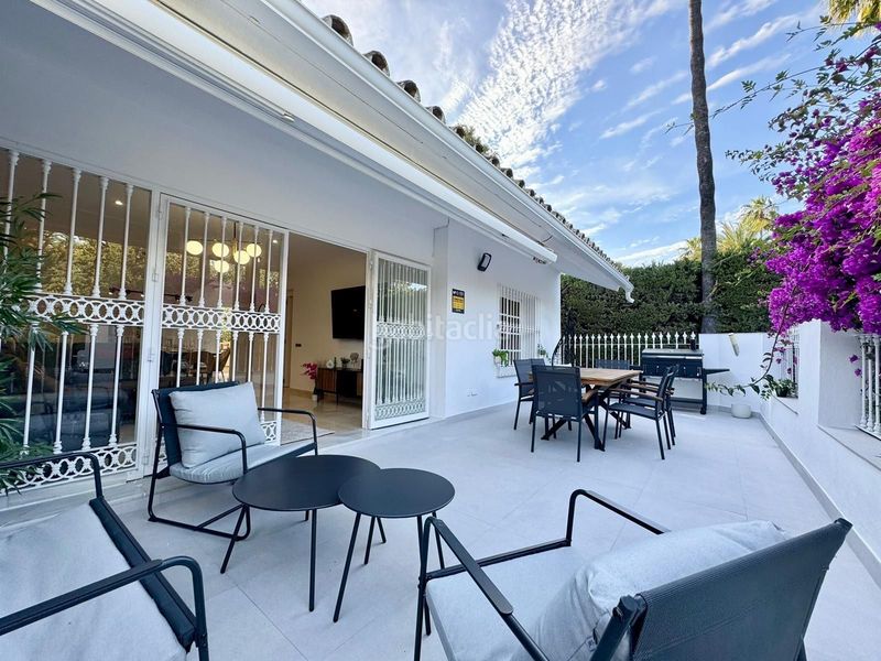 Foto 2a037bdd-ea33-4988-bf42-dca0e17f479a. Lloguer casa amb calefacció piscina a Nueva Andalucía centro Marbella