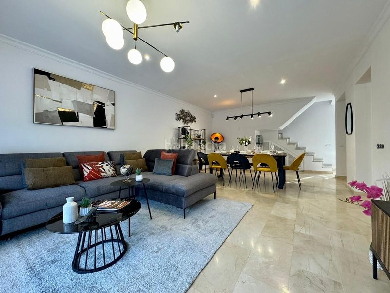 Foto 2beace9d-a71a-4760-a835-d13927916704. Lloguer casa amb calefacció piscina a Nueva Andalucía centro Marbella