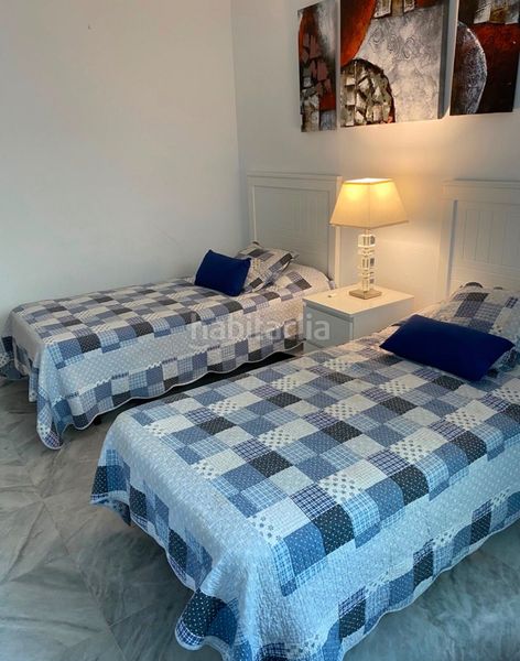 Foto dd8f769b-ad46-45b4-b5b2-34ae8bdd7a01. Lloguer dúplex amb calefacció piscina a Playa de la Fontanilla Marbella