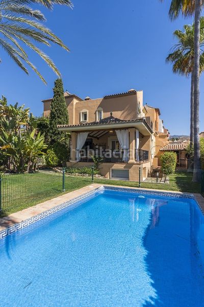 Foto 74f6d7d3-7089-4095-8bef-d1678f125d6a. Miete reihenhaus mit heizung pool in Bello Horizonte - Lindasol Marbella