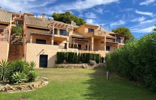 Location Maison jumelée à Elviria. Magnifica casa  adosada reformada