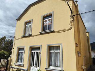 Casa  Calle campo. Tu próximo hogar te espera! amplia casa con patio y terraza en p