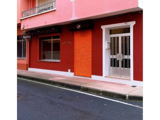 Local Comercial  Calle castelao. Gran  bar en carño con muchos años en funcionamiento