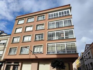 Etagenwohnung  Avenida constitución 100. Extraordinario piso de 156 m2 utiles situado en avenida principa