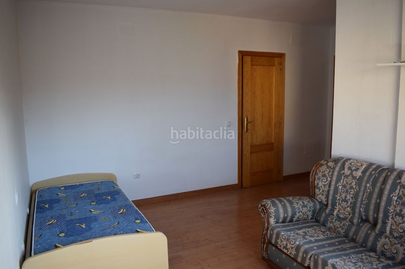 Foto b7d34871-e151-496d-96a4-11d1bdbbbe24. Xalet amb calefacció aparcament a Borox
