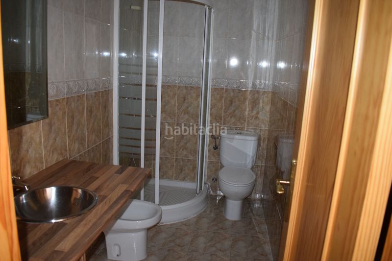 Foto f5718b1a-c427-47ef-844b-9ea7f8c08159. Xalet amb calefacció aparcament a Borox