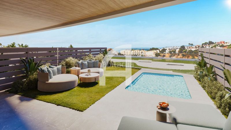 Foto 43daa5e8-2c46-46ac-b2d5-57f97a279d77. Casa adossada amb calefacció aparcament piscina a Fuengirola