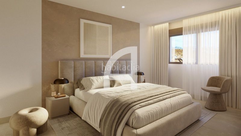 Foto cee25642-1607-49e1-8602-ec2dcccc079b. Casa adossada amb calefacció aparcament piscina a Fuengirola