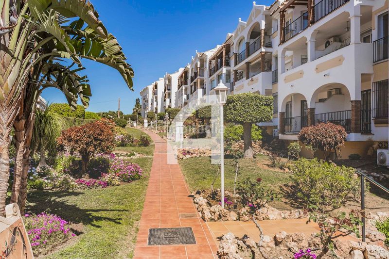Foto 1d20c3e3-48c1-49c2-8511-14b2e8fb8f93. Àtic amb calefacció aparcament piscina a Mijas golf Mijas