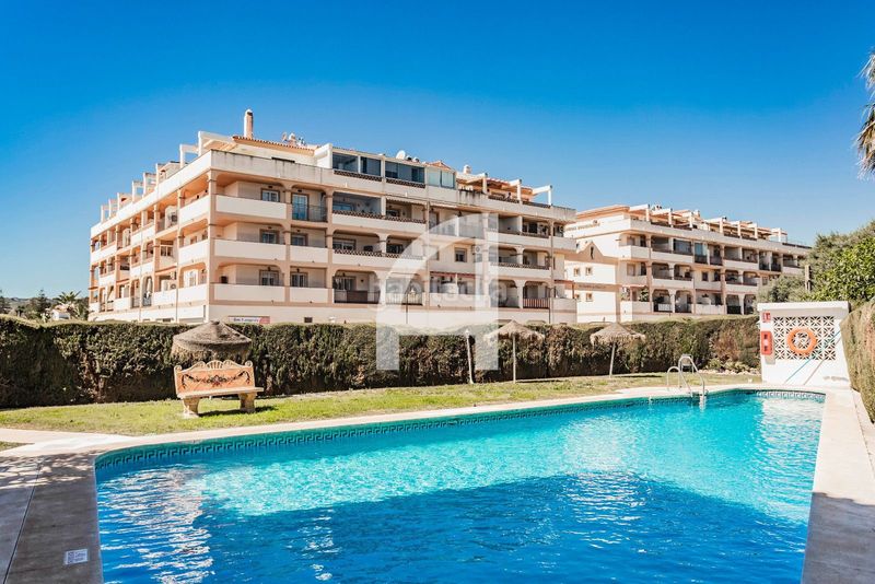 Foto 338fe34a-f620-4dd1-96ed-1d2632259269. Àtic amb calefacció aparcament piscina a Mijas golf Mijas