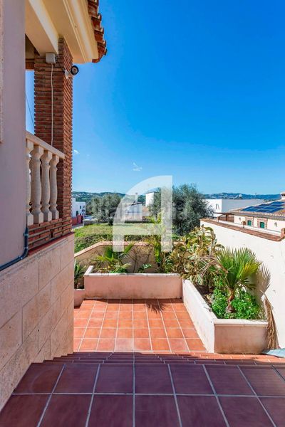Foto c5ba81cd-f473-4f19-b1fe-29be188662f4. Xalet amb calefacció aparcament piscina a campo de Mijas Mijas