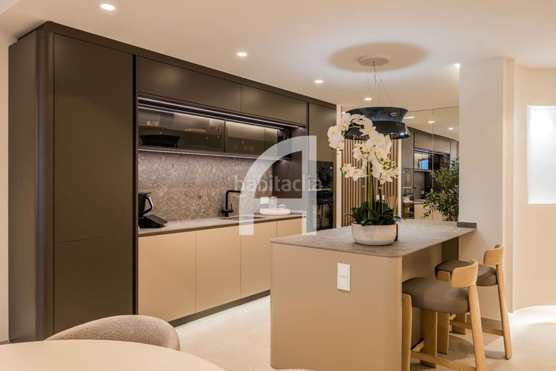 Foto 955d1175-17dc-4908-8b9e-4da4053bb516. Àtic amb calefacció aparcament piscina a El Velerín Estepona