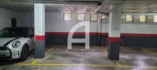 Car parking in Babor. En exclusiva  plaza de garaje en venta en calle babor  urb. palm