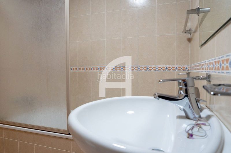 Foto a64da10d-8916-4c3c-b867-202fe1527a89. Pis amb calefacció piscina a Las Gaviotas - Carvajal Fuengirola