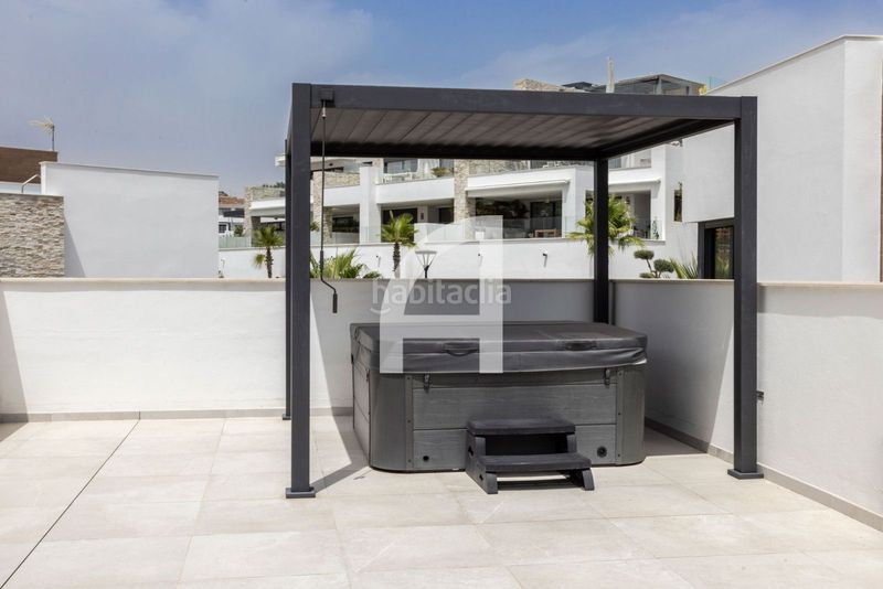 Foto 5a211193-a461-40a8-a2c1-237268983bde. Àtic amb calefacció aparcament piscina a Cabopino - Artola Marbella