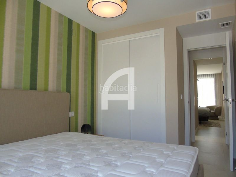 Foto 117cf89e-f017-4ba8-a013-833a0c244088. Àtic amb calefacció aparcament piscina a Cabopino - Artola Marbella