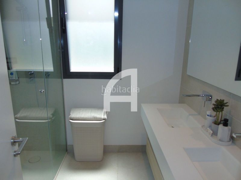 Foto ae4fe4af-6b96-4747-8069-f9be1da2b579. Àtic amb calefacció aparcament piscina a Cabopino - Artola Marbella
