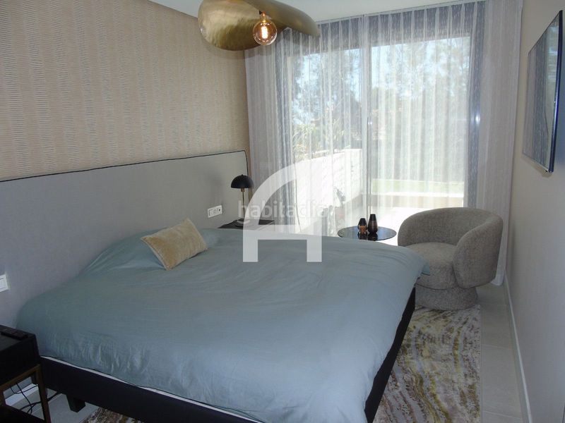 Foto c024eedf-9411-4d78-9dba-25b15d9eef78. Àtic amb calefacció aparcament piscina a Cabopino - Artola Marbella