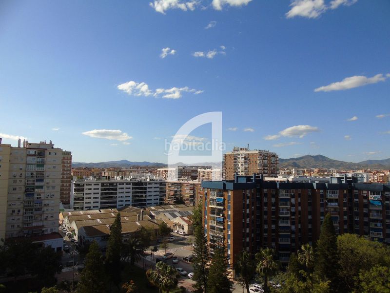 Foto 9ff1fbe7-5b3d-4995-b132-09e8edc2461f. Pis a Los Guindos - Parque Mediterráneo - Santa Paula Málaga