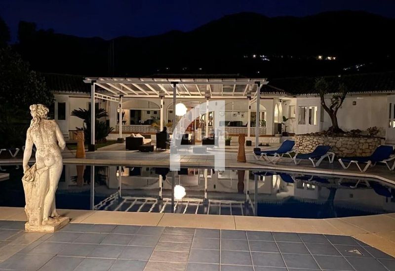 Foto d3216b43-2c7a-43d2-824a-cca18e2b3608. Alquiler chalet fantástica casa rural cerca pueblo en Mijas