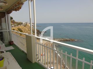 �tic en Torremuelle. Apartamento en primera l�nea de playa con increibles vistas pano