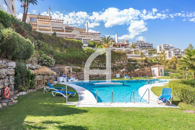 Foto 2e902d0f-2838-4c29-b203-5dd498a32ec8. Pis amb calefacció piscina a Los Naranjos Marbella