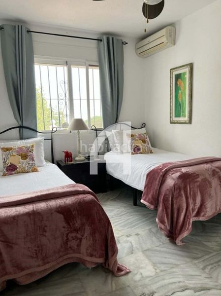 Foto 2b50af7e-d29a-4a64-a3a5-6986047fafbc. Alquiler chalet precioso chalet independiente en la cala en Mijas
