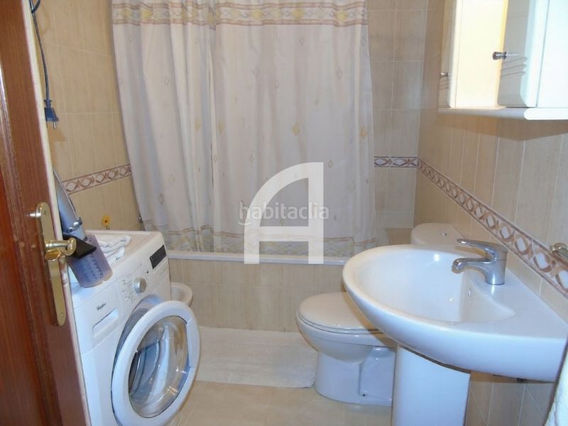 Foto a6c8a2ec-d530-42ec-abdb-1adac35a880f. Pis amb calefacció piscina a Los Boliches Fuengirola