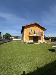 Miete Haus in El Callejo - La Pesquera - La Arenosa. Casa  independiente a 500m de la playa de laredo