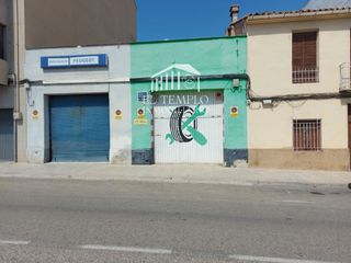 Business premise  País valencià 15. Local comercial de 195m en la avenida principal de muro