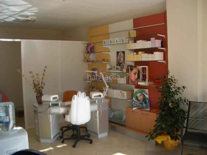 Foto 2ef89995-bb2b-4be9-8364-7aa682ba754d. Local comercial a Centre Miami Platja