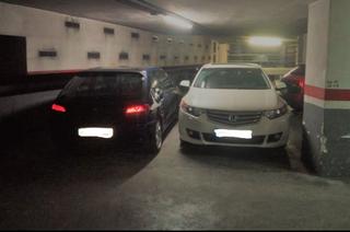 Aparcament cotxe a Centre. Parquin en venta para 2 coches en reus!