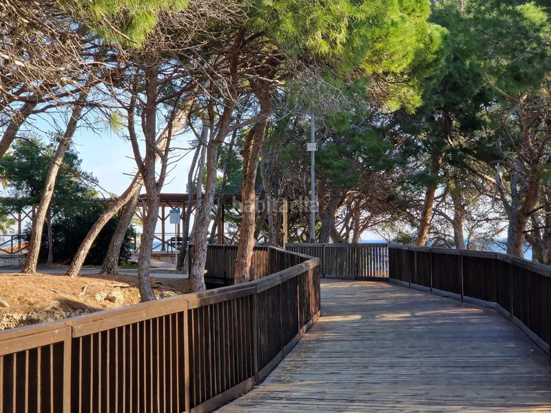 Foto 4b583b4b-a2d1-438f-99f2-136711d010e6. Terreno residencial terreno esquinero en urbanización en Mont-roig del Camp