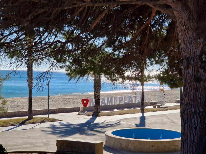 Foto e8c3d139-d6ac-4294-a53c-4d282208660b. Terreno residencial terreno esquinero en urbanización en Mont-roig del Camp