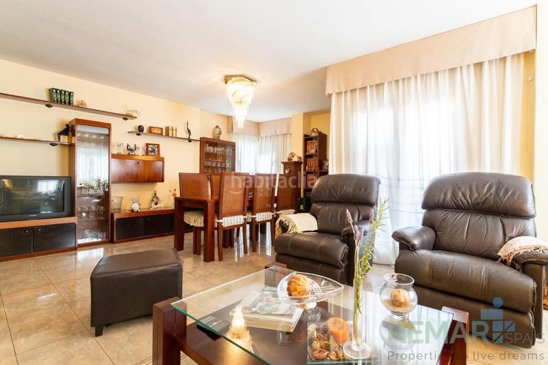 Foto b8c68760-3cb0-48cd-bbd1-fa1c33e6c0c4. Pis amb calefacció aparcament a Ponent Reus