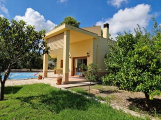 Chalet  Carrer deu horus del. Espectacular chalet en montroig del camp con piscina y amplio ja