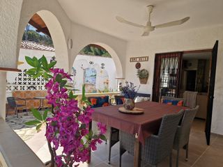 Xalet a Platja de Mont-roig. Encantadora vivienda unifamiliar en una tranquila zona cercana a