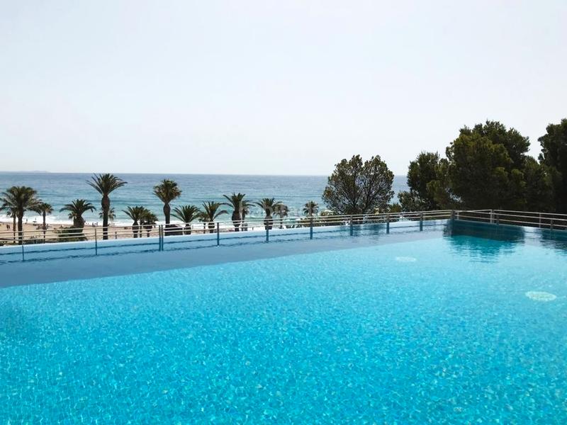 Foto d4503ce7-3a0d-4ea1-8dde-c5d9ad065168. Promotion EXCLUSIVA OBRA NUEVA FRENTE AL MAR MASOLET dans Miami Platja. Logements de biens neufs