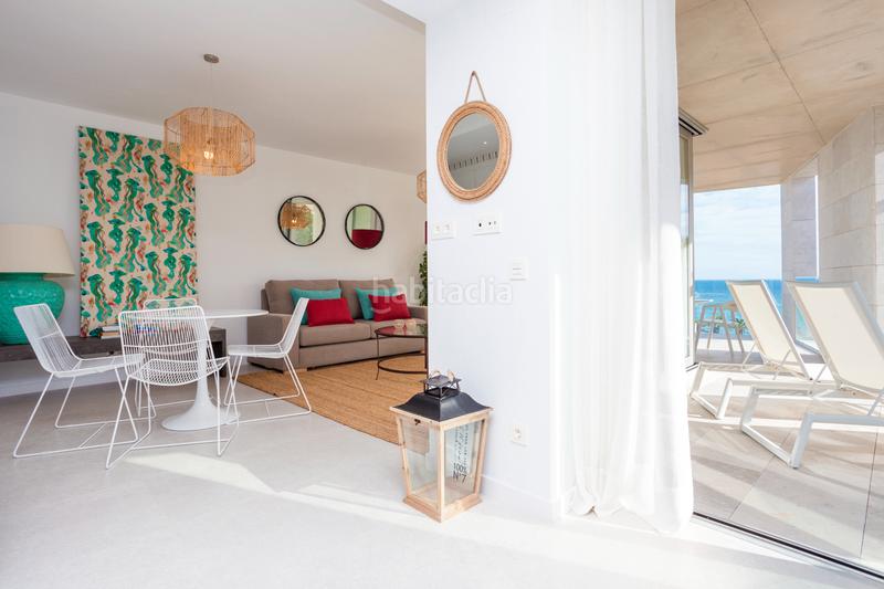 Foto f043277c-f31c-49c9-90dc-dec5a01cfd24. Promotion EXCLUSIVA OBRA NUEVA FRENTE AL MAR MASOLET dans Miami Platja. Logements de biens neufs