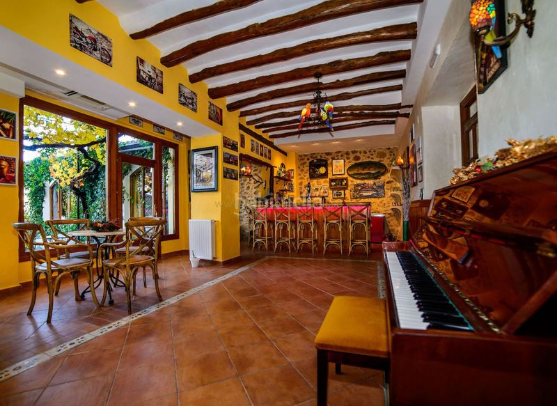 Foto d87e21ac-1536-4a43-8ba6-f06f10759c54. Casa amb aparcament a Gorga