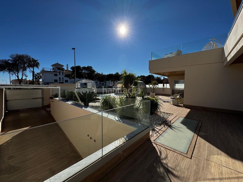Foto 8221b6fd-dacc-4f3a-a99e-afb8d3039fc9. Casa amb aparcament a Playa Flamenca Orihuela